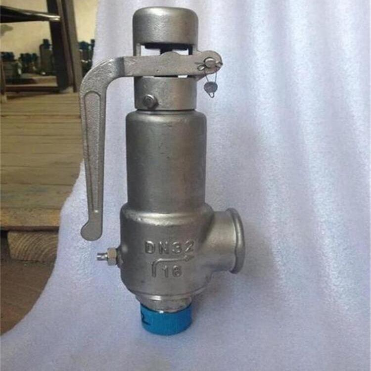 船用带手柄弹簧全启式安全阀实物图